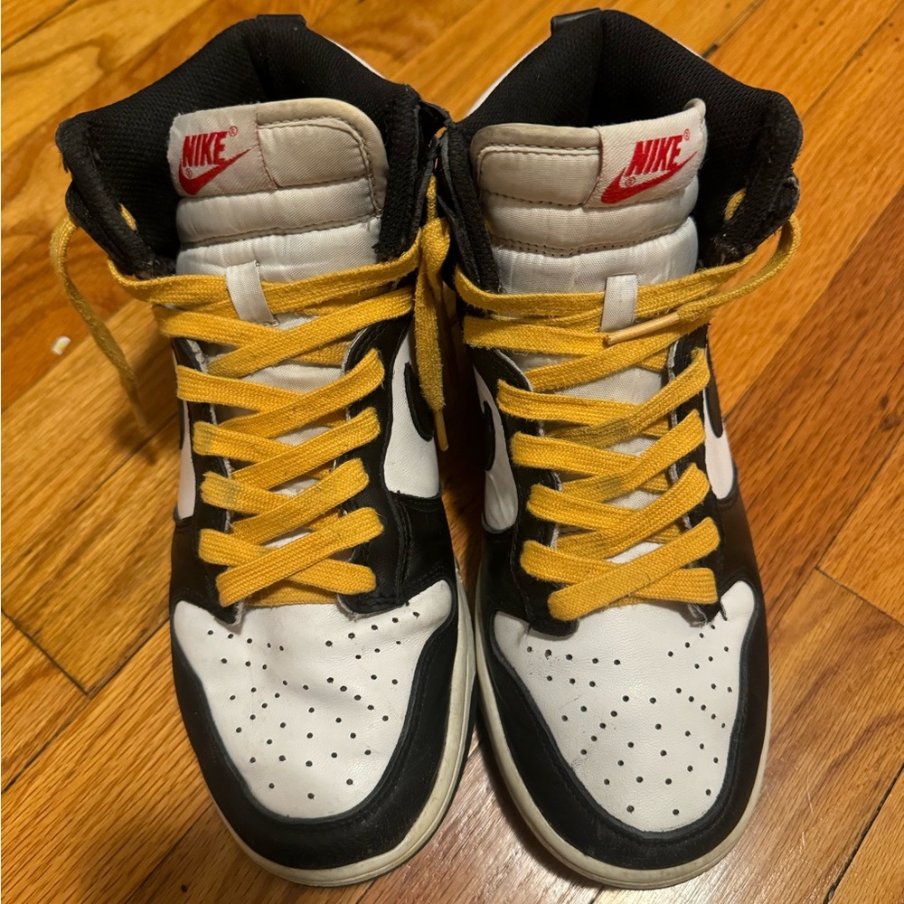 Nike Dunk High Black White Panda Hi-Top Sneakers Size 8 Yellow Laces